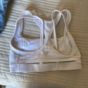 Lululemon sports bra